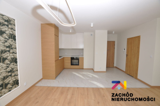 Atrakcyjna kawalerka z tarasem i balkonem